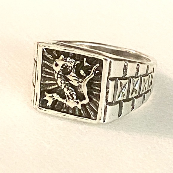 Men’s Vintage Statement Ring!! 10 - Picture 2 of 11